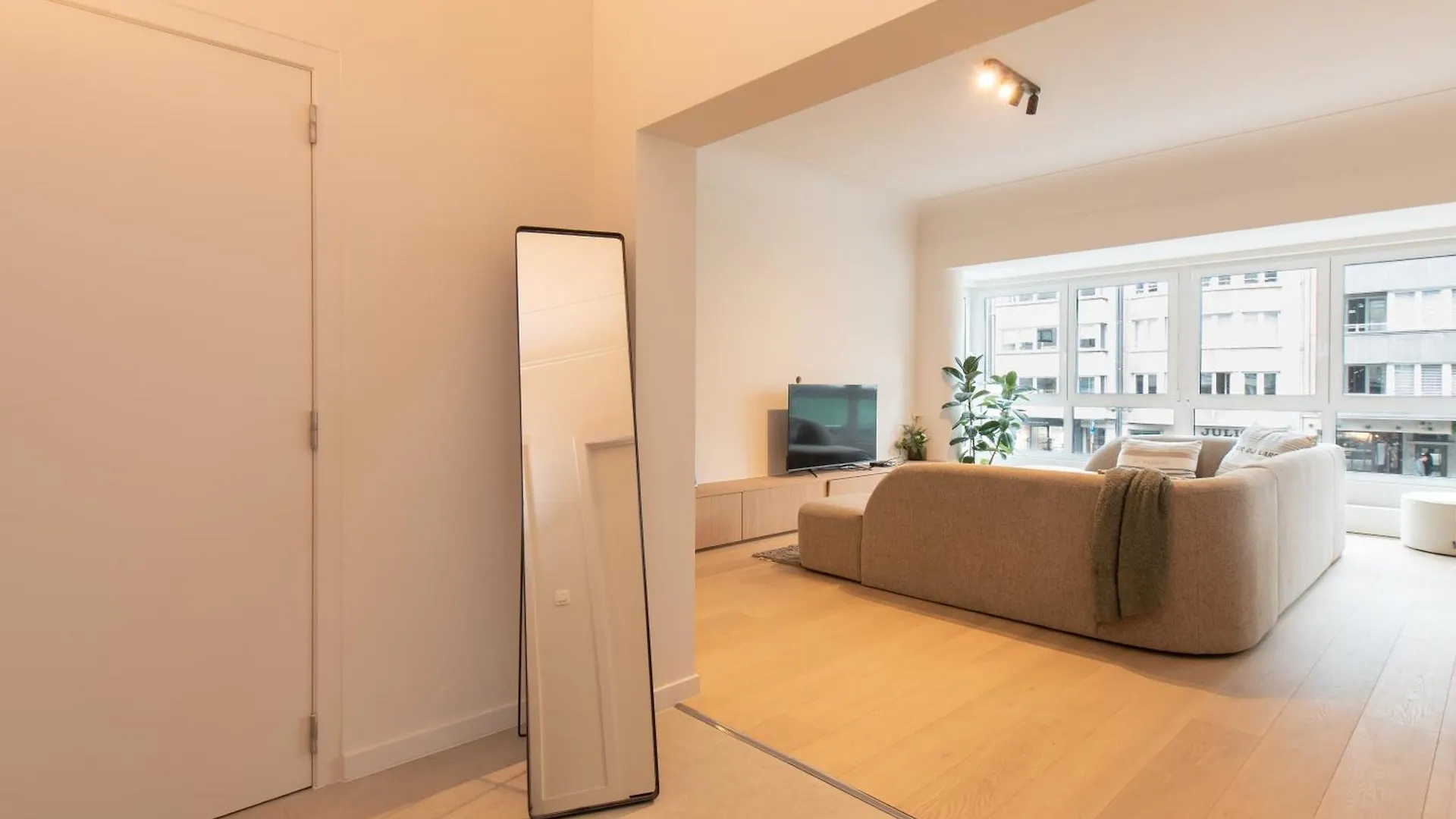 Deluxe 4 Rooms Apartment With Casino View At The Beach And Free Parking Ostend 0*,  Belgium