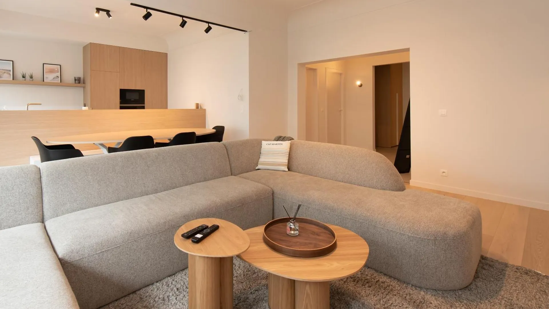 Deluxe 4 Rooms Apartment With Casino View At The Beach And Free Parking Ostend