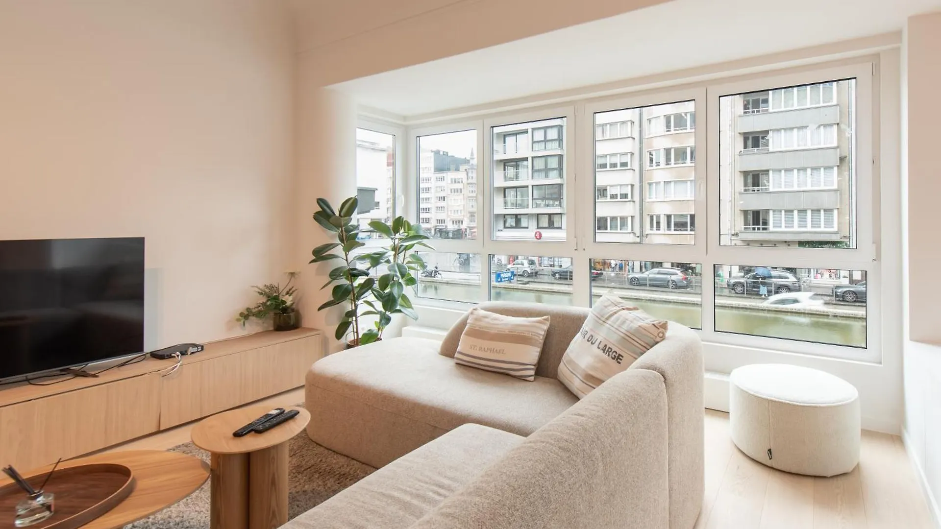 Deluxe 4 Rooms Apartment With Casino View At The Beach And Free Parking Ostend Belgium