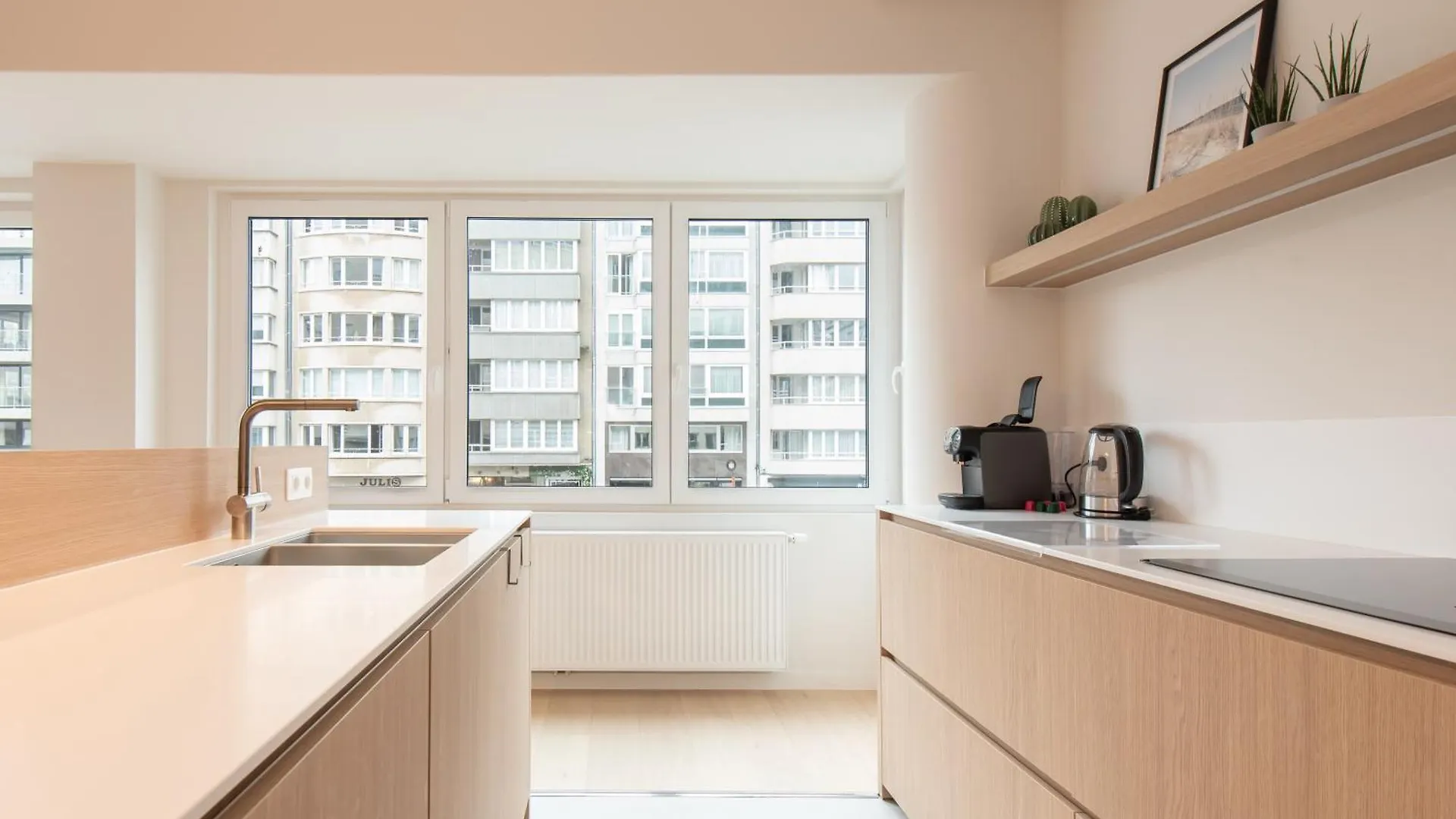 Deluxe 4 Rooms Apartment With Casino View At The Beach And Free Parking Ostend